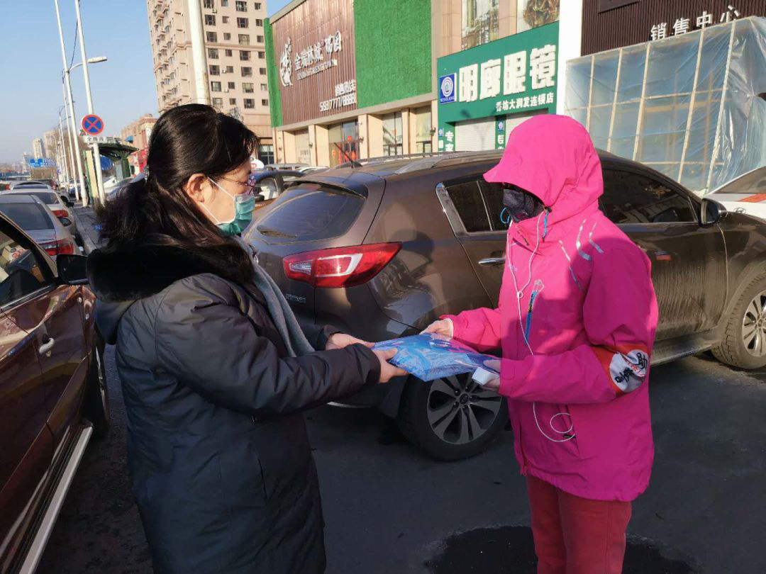 1-2012010Z402R4.png 抗击疫情 党员先行(图1)